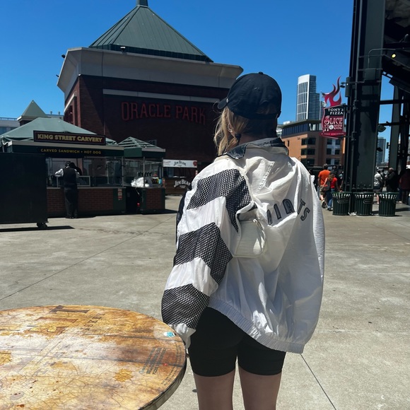 Meet your posher, Cierra (: - Picture 2 of 4